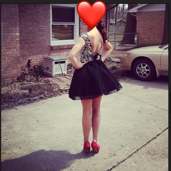 Sherri Hill Beaded Cocktail or Prom Dress - Picture 4 of 6